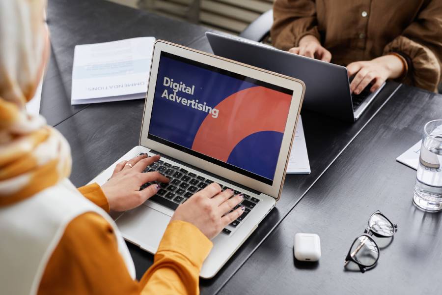 Agencia de marketing digital vs. agencia de publicidad tradicional